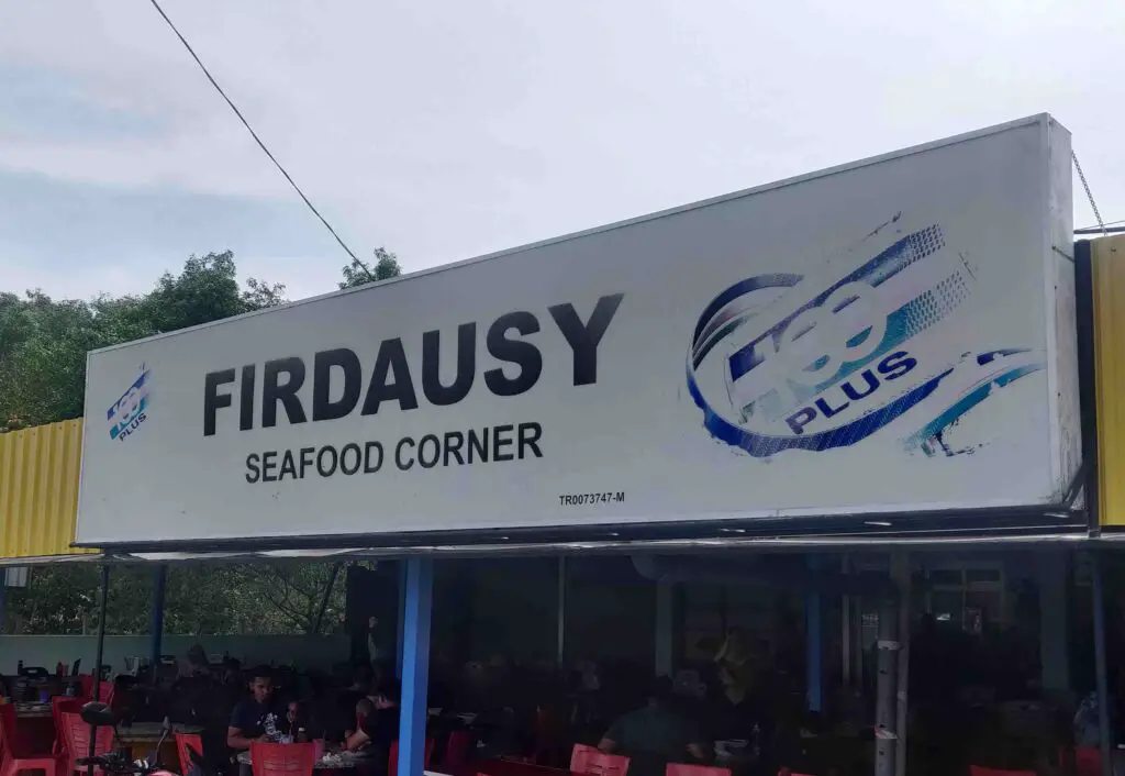 Firdausy Seafood Corner