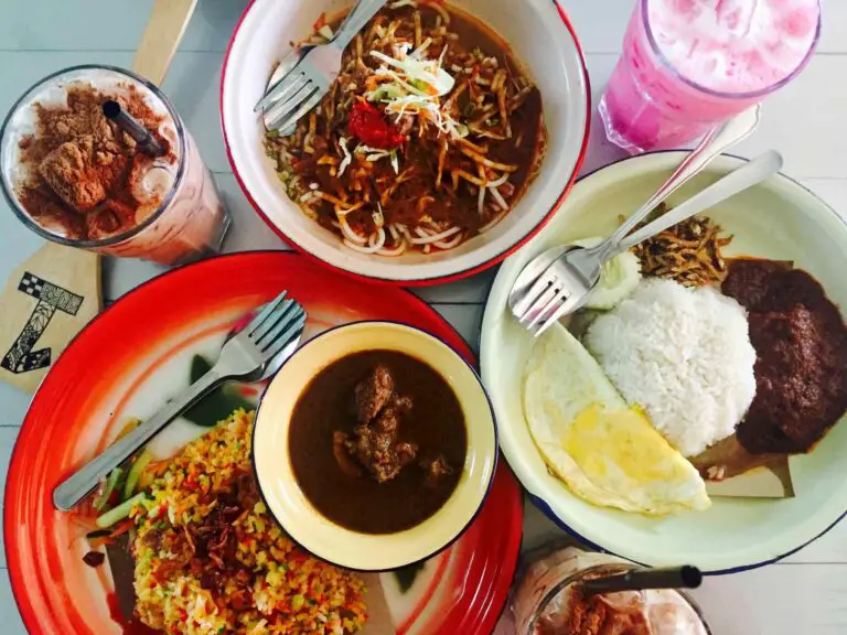 Tempat Makan Wajib Untuk Anda Cuba Di Terengganu